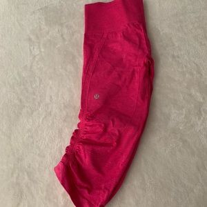 Lululemon In the Flow crop